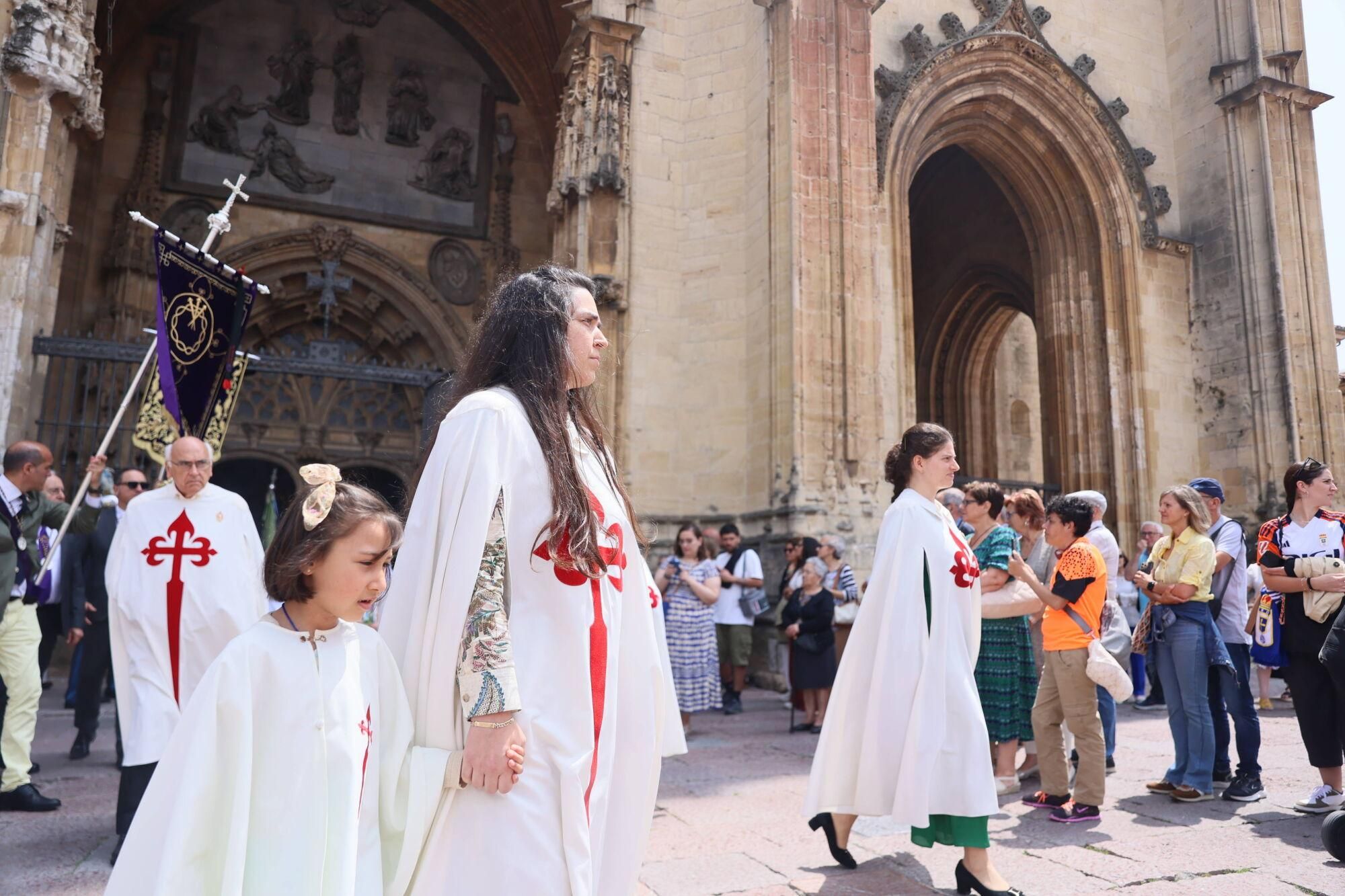 Así fue la misa del Corpus Christi en la catedral de Oviedo.