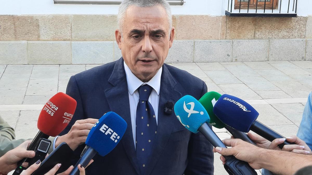 El presidente del Grupo Parlamentario Vox, Ángel Pelayo Gordillo.