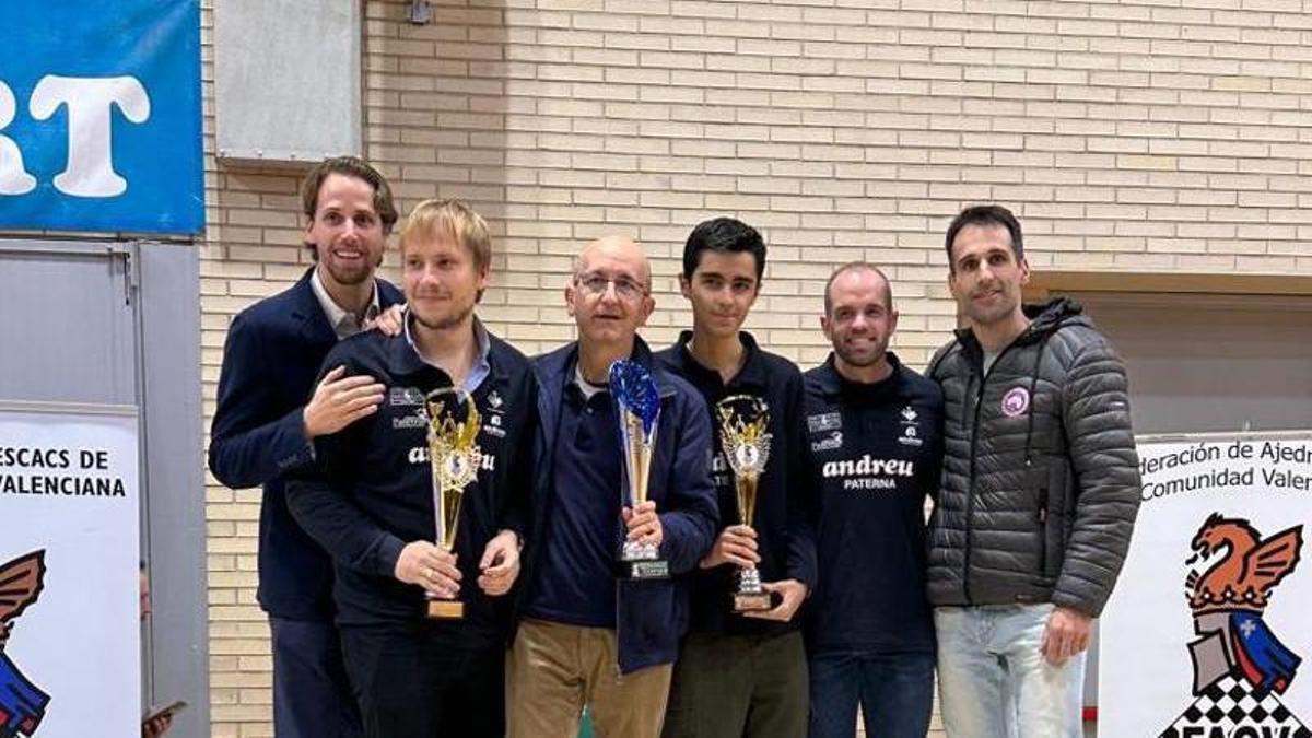 El Club Ajedrez Andreu Paterna se proclamó el pasado fin de semana Campeón Autonómico de Ajedrez Relámpago en División de Honor, prolongando así su racha de resultados en una modalidad en la que han logrado el triunfo en seis de las siete últimas ediciones.