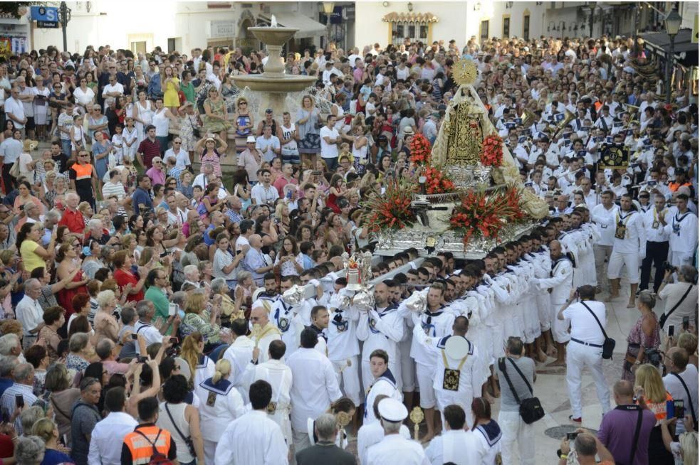 La Virgen del Carmen, en procesión en Torremolinos.