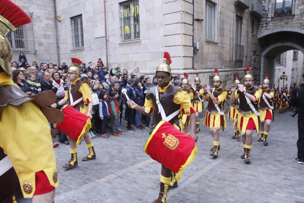 Desfilada dels Manaies a Girona 2019: Cinc noies hi participen per primer cop en la història