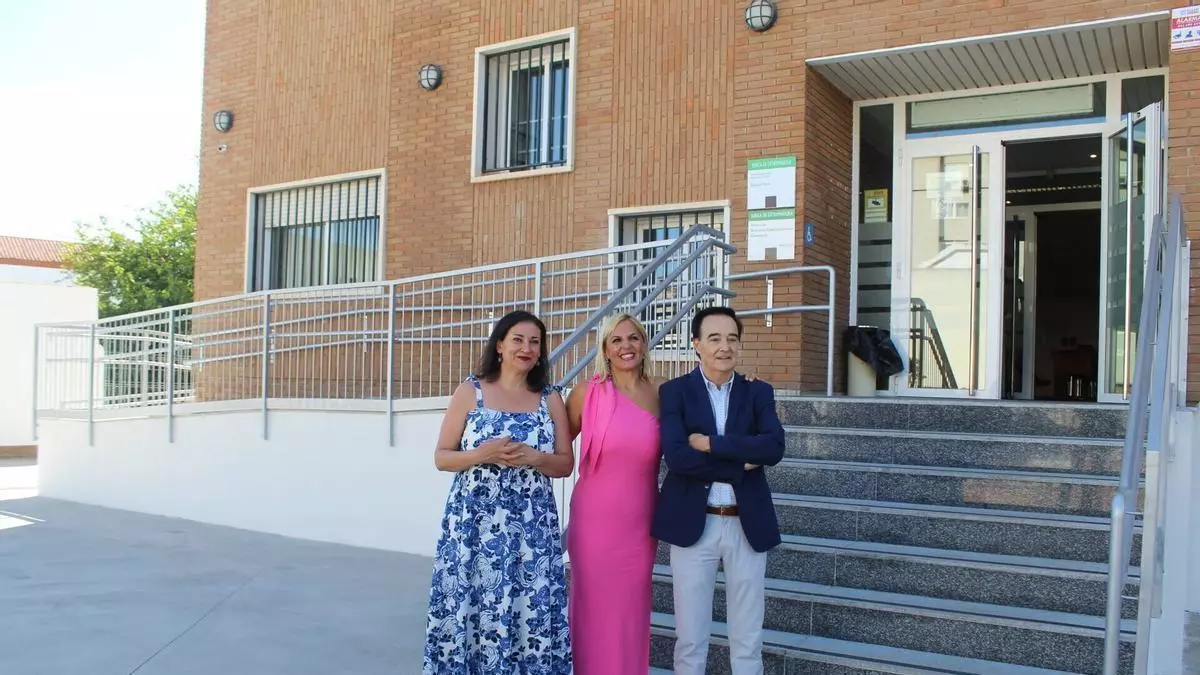 Los Servicios Fiscales de Badajoz estrenan una reforma integral de accesibilidad con una inversión de 153.000 euros
