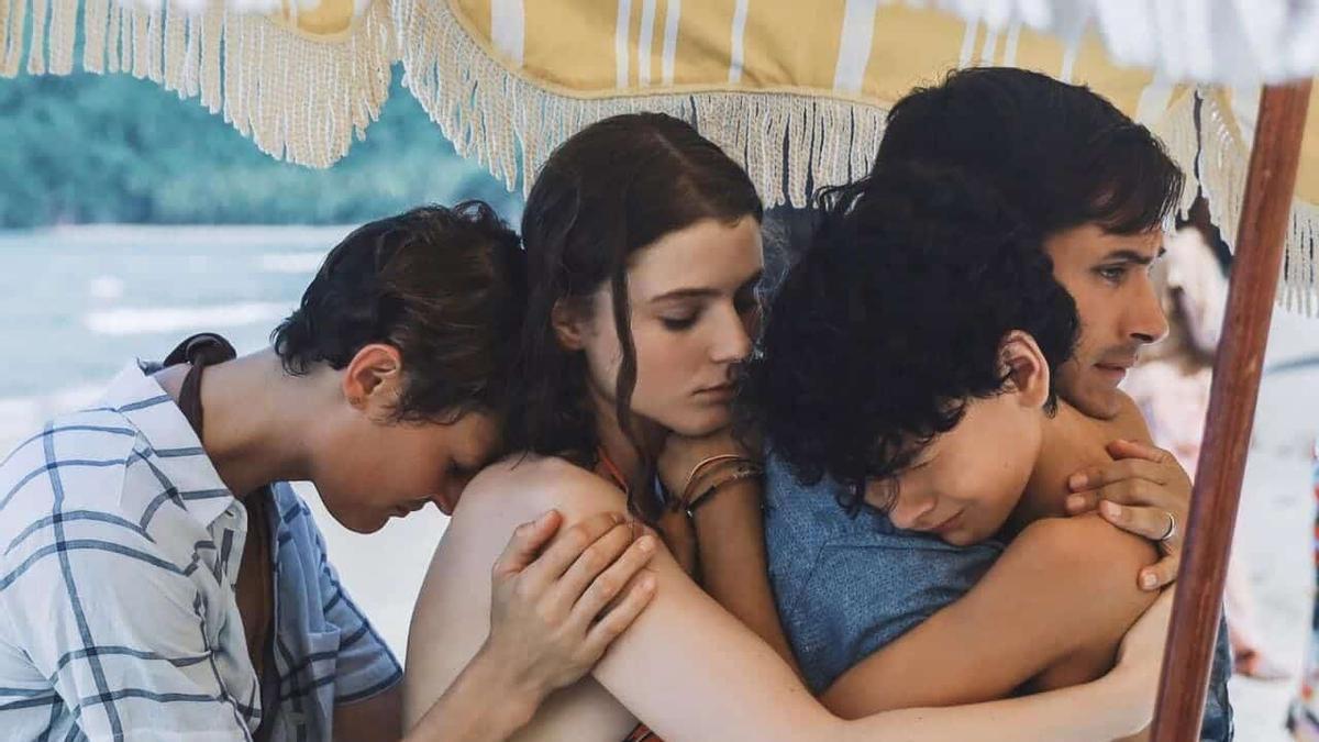 La familia protagonista de la película "Tiempo"