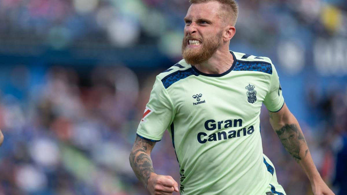 Oli McBurnie.