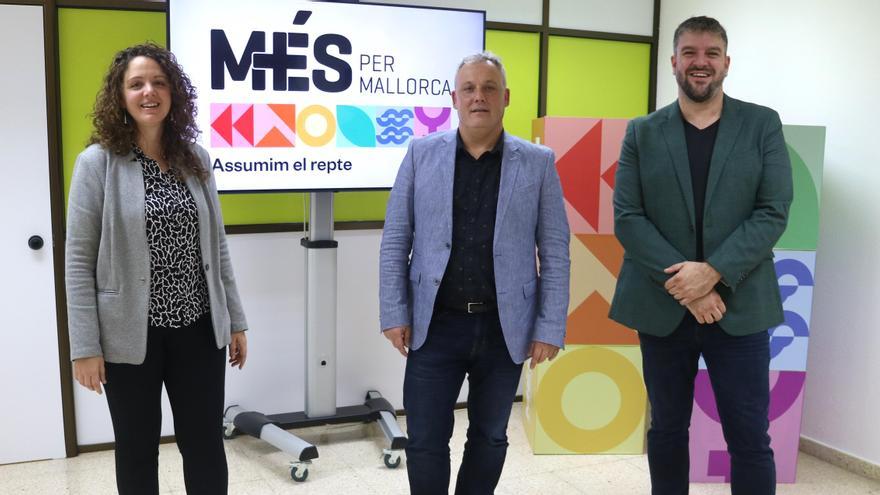 Marta Carrió, Jaume Alzamora y Lluís Apesteguia.