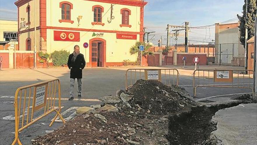 Almassora habilitará un área de párking en la estación de trenes