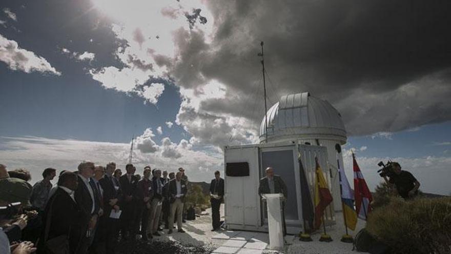 Inauguración, ayer, del nuevo telescopio.
