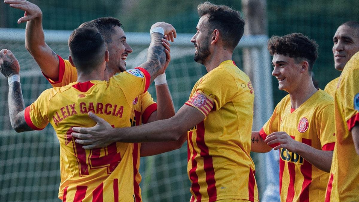 Jugadores del Girona en la celebración de un gol
