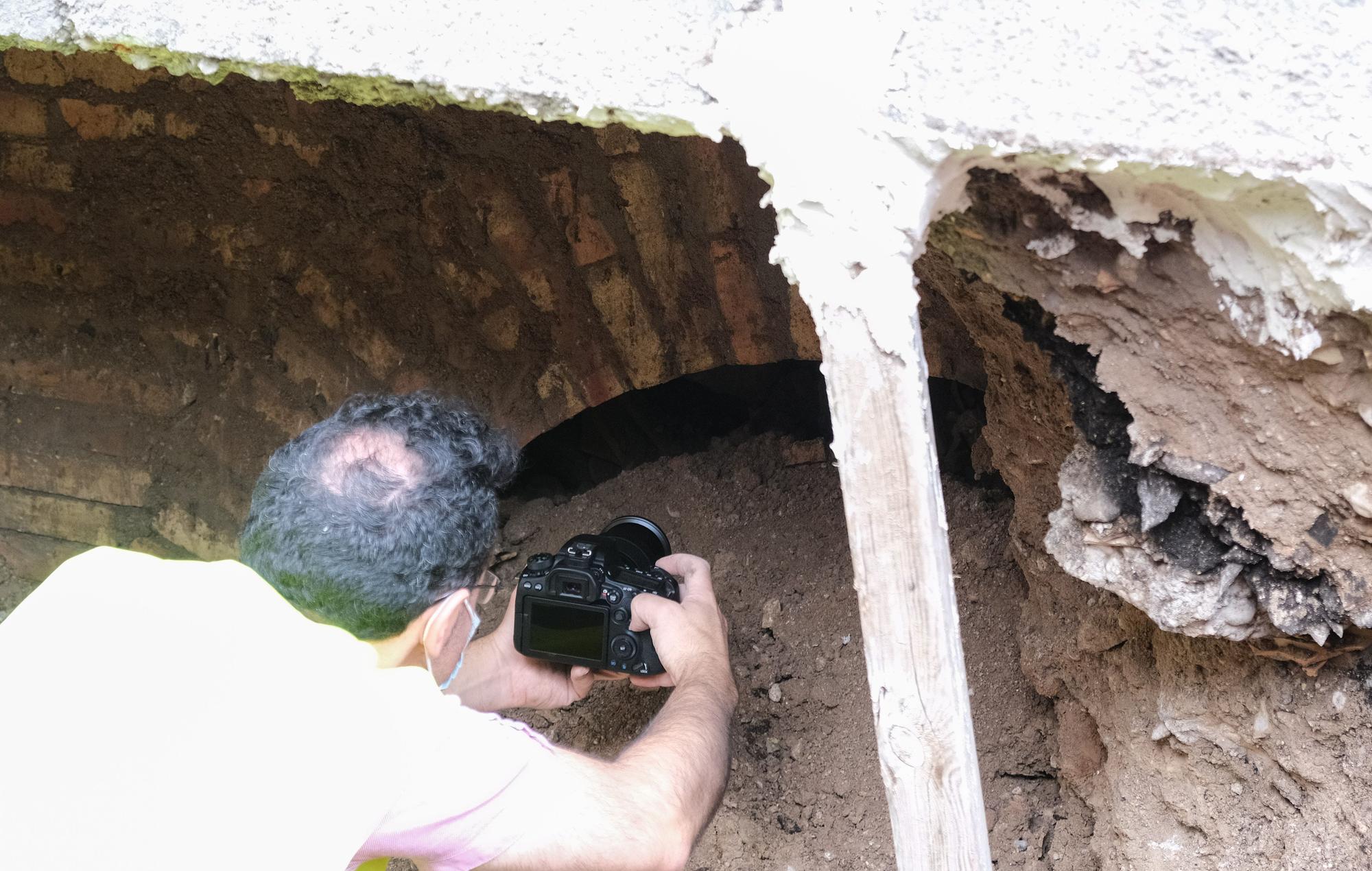 Descubren una entrada desconocida en el mayor refugio antiaéreo de Novelda