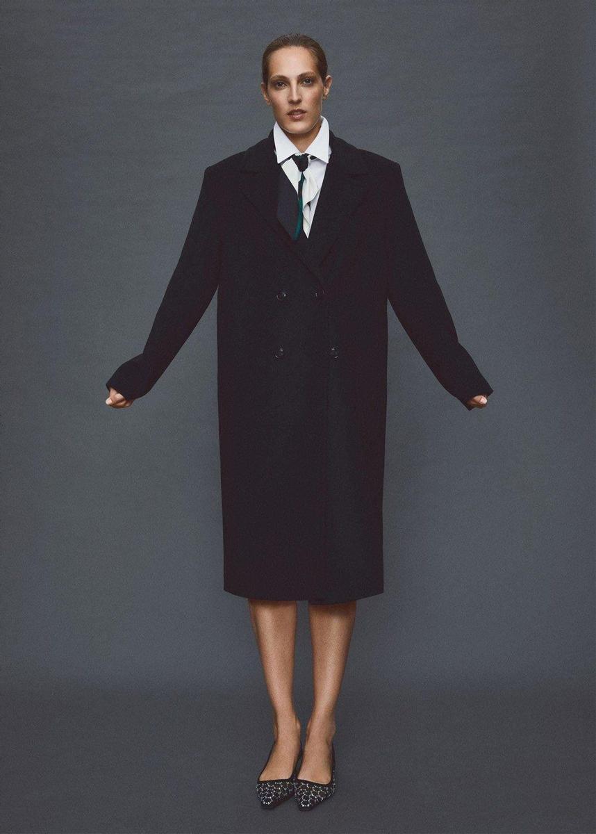 Abrigo sastre 'oversize' de lana, de la colección 'Selection' de Mango