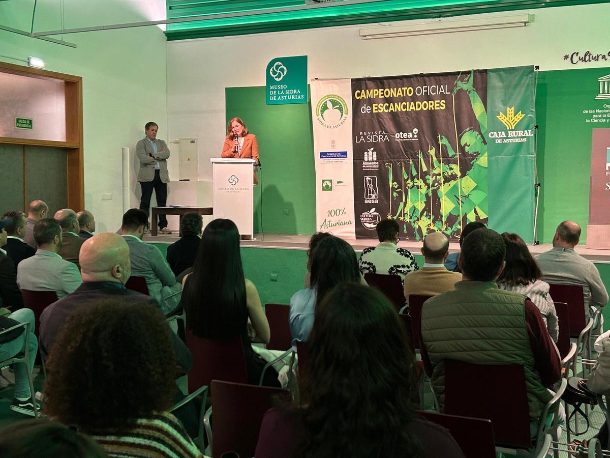 EN IMÁGENES: La 32.ª edición del Campeonato de Escanciadores de Asturias vuelve a coronar a Salvador Ondó