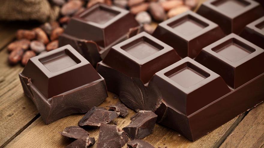 Alerta sanitaria: Detectan plomo y cadmio en tabletas de chocolate negro