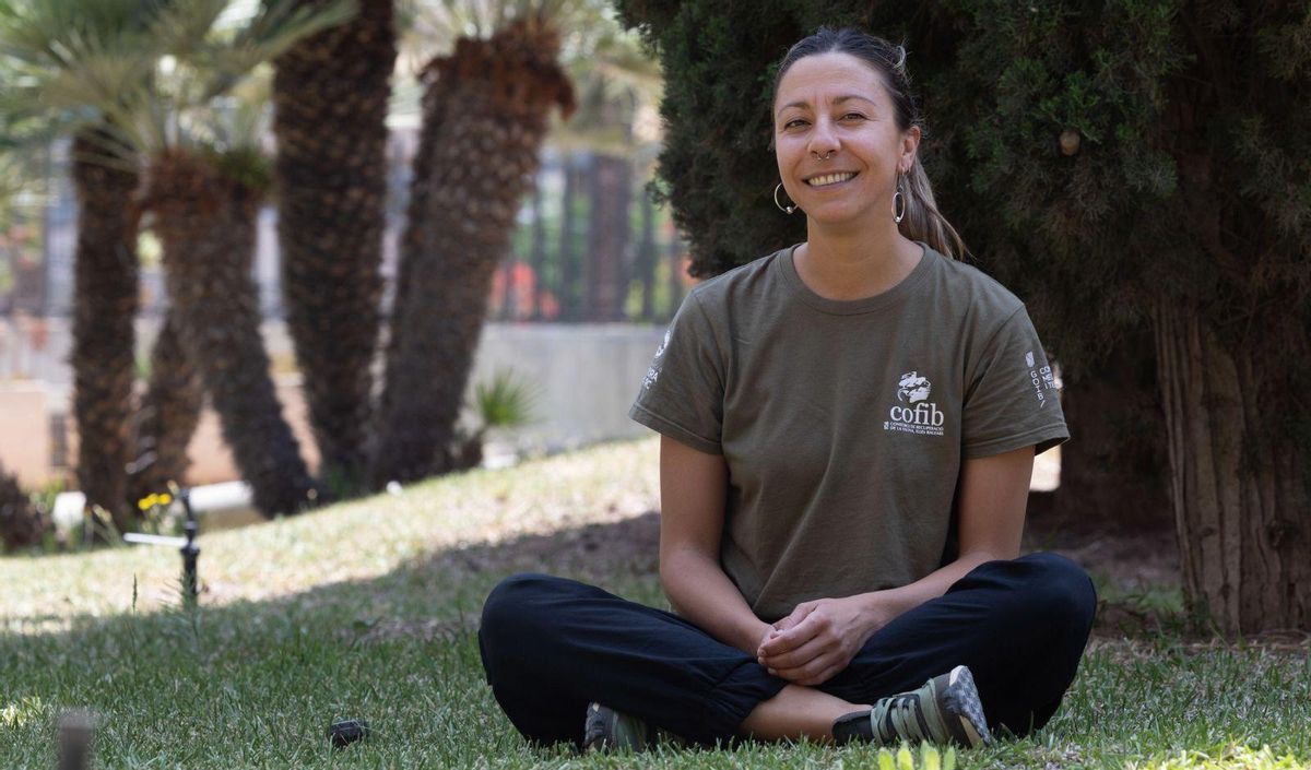 Sofía López, bióloga: «Me estalla la cabeza pensar que una serpiente se lance al mar a buscar un islote»