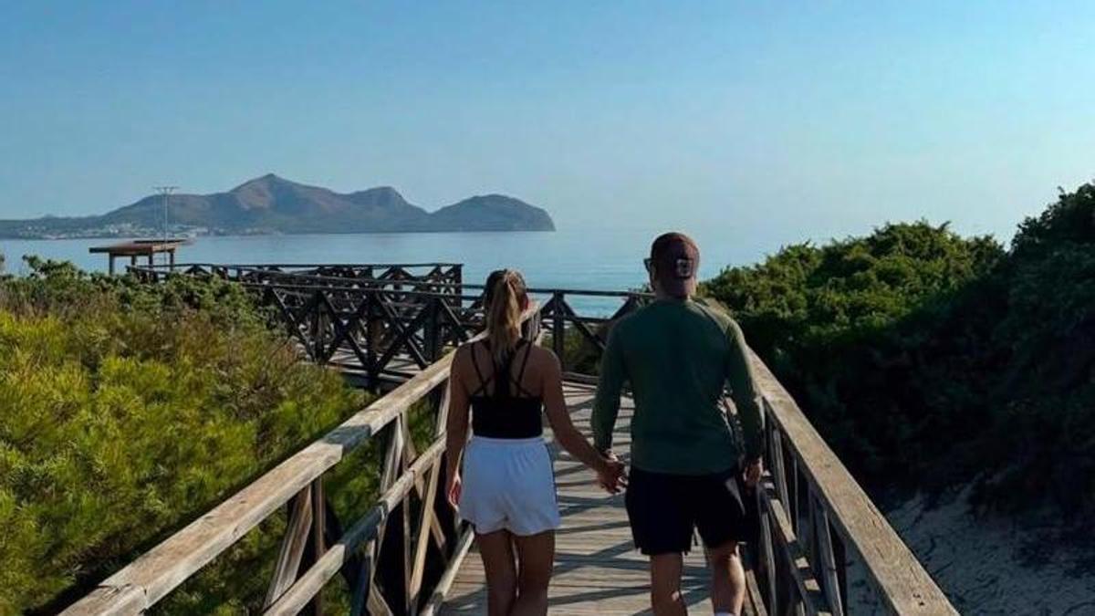 Bustamante y Yana Olina en Mallorca