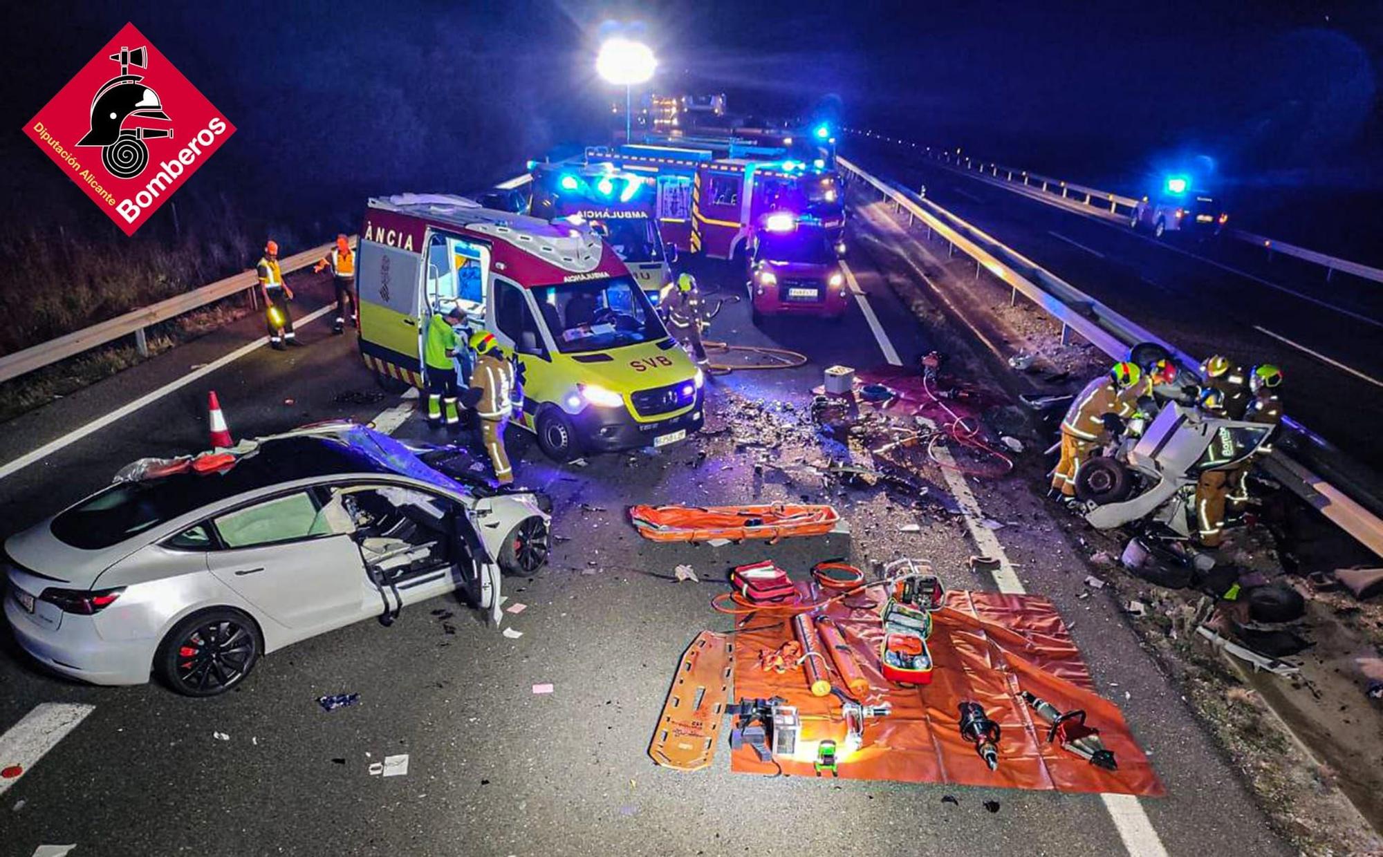 Accidente en la Ap-7 a la altura de Benisa, en imágenes.