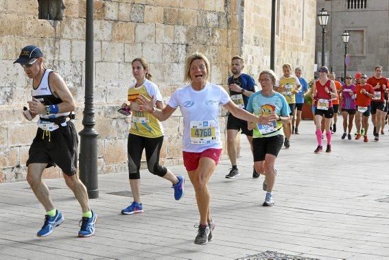 9.000 Läufer aus 49 Ländern gingen am Sonntag den 15.10. an den Start. In der Marathon Disziplin gingen die Deutschen leer aus.