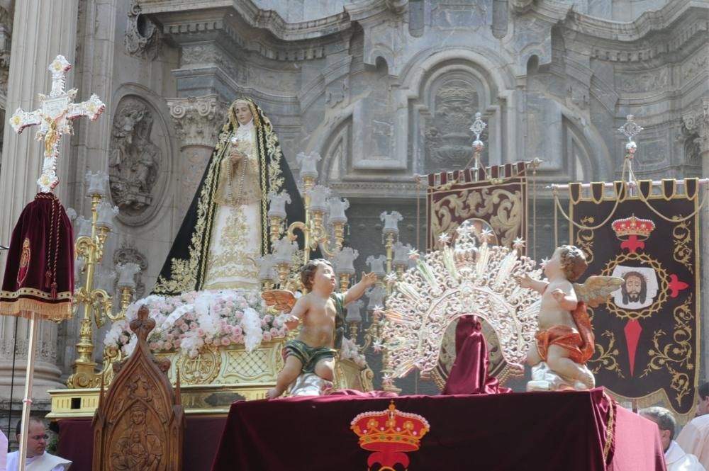 Coronación de la Virgen de la Soledad en la plaza Belluga