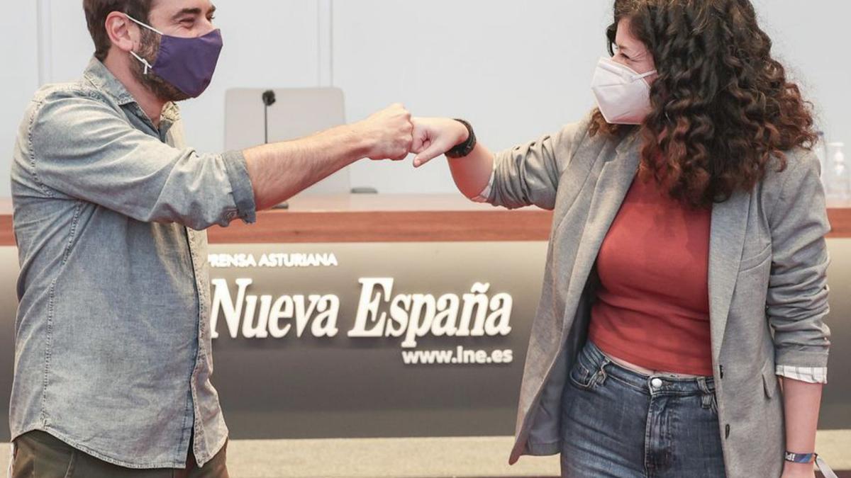 Daniel Ripa y Sofía Castañón, durante el debate electoral con motivo de las pasadas elecciones internas en Podemos, que se celebró en el marco del Club Prensa Asturiana de LA NUEVA ESPAÑA. | Irma Collín