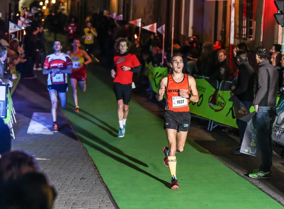 Búscate en la XVI San Silvestre de Rocafort