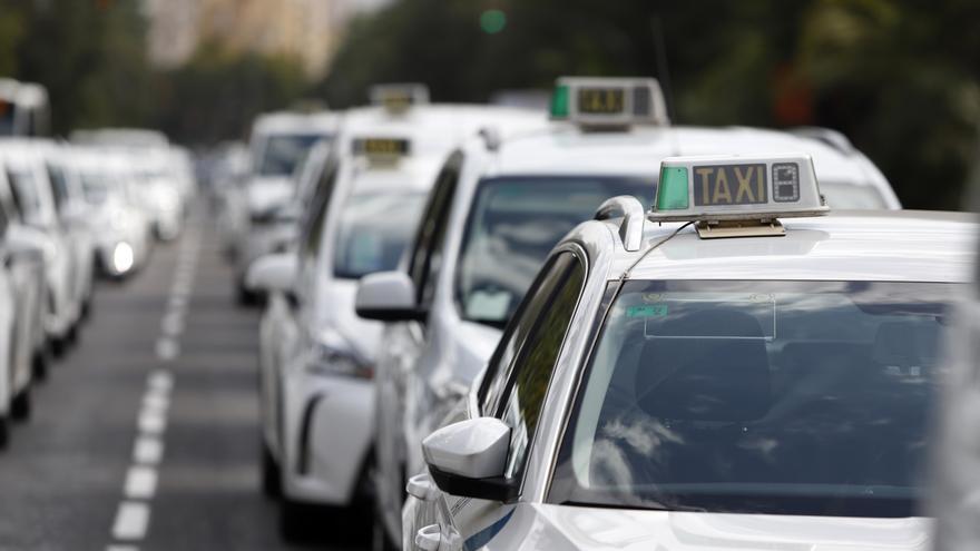 Málaga aprueba la subida de las tarifas del taxi para 2025