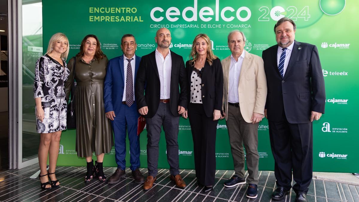 Paredes es homenajeado en la Asamblea anual de CEDELCO por su trayectoria empresarial.