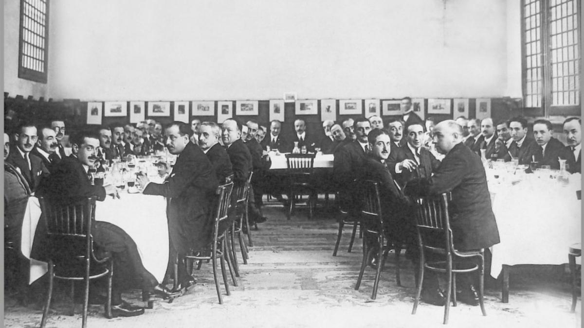 Primera reunión-cena de fundación de la RSFZ datada en 1922.