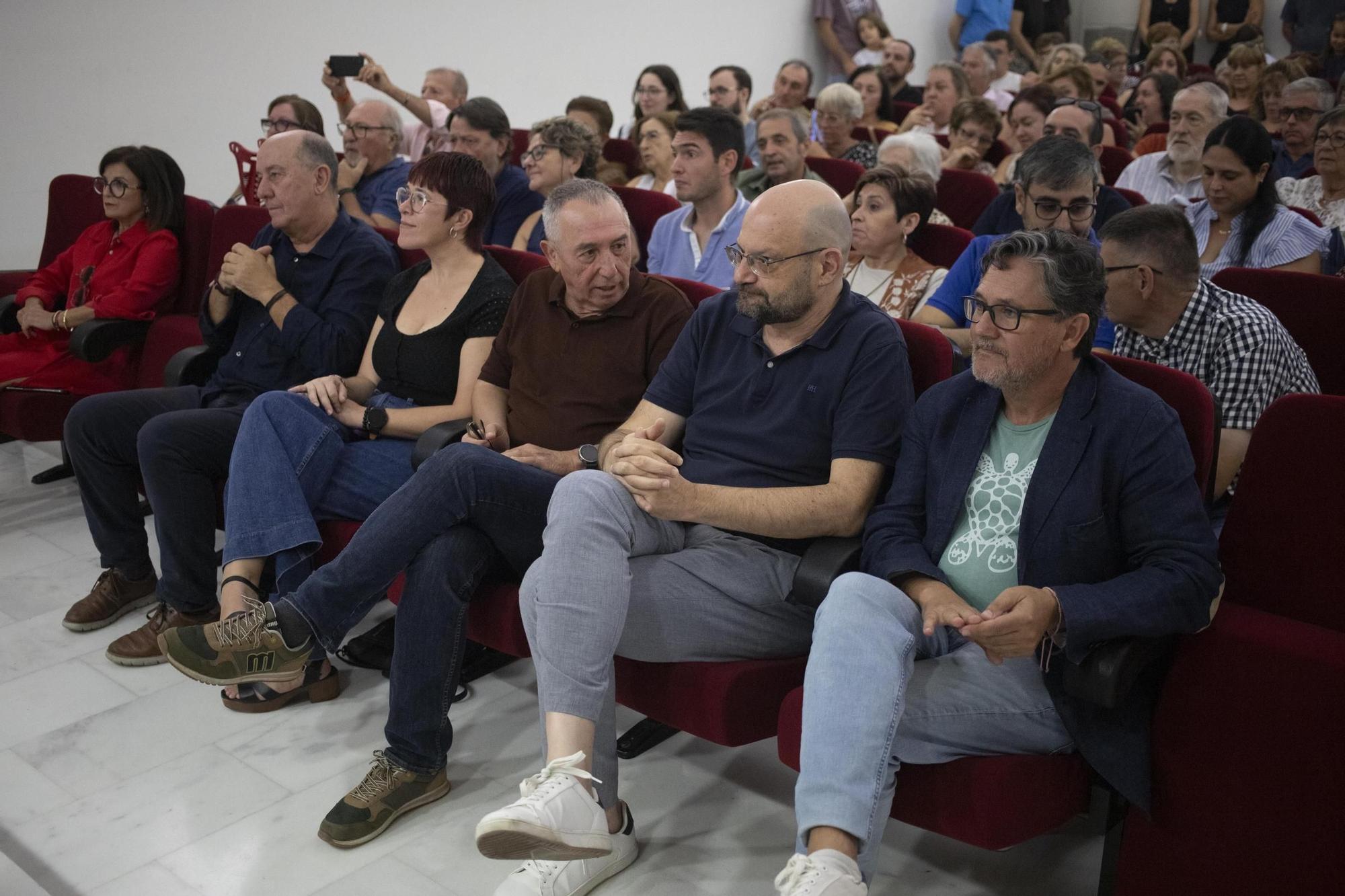 Todas las fotos de la toma de posesión de la nueva alcaldesa de Novetlé