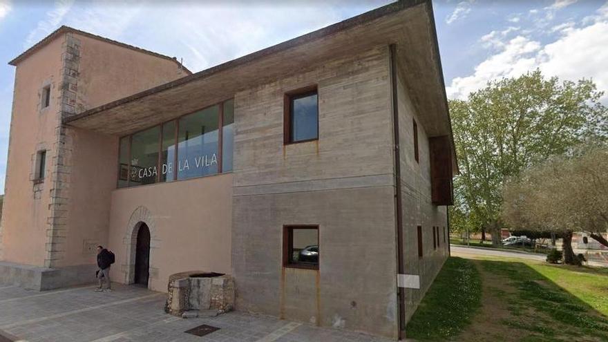 Veïns de Fornells recullen més de 320 signatures per demanar vigilants municipals