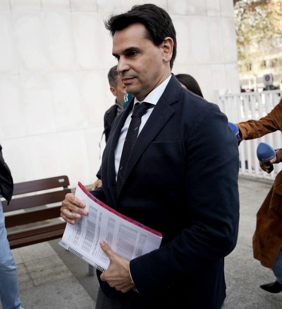 Les peces dels delictes de González Amador estan encallades