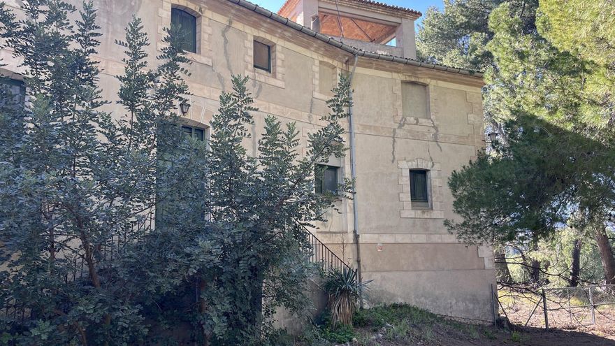 La histórica masía de la nobleza que se subasta en Ontinyent con una torre medieval