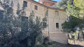 La histórica masía de la nobleza que se subasta en Ontinyent con una torre medieval
