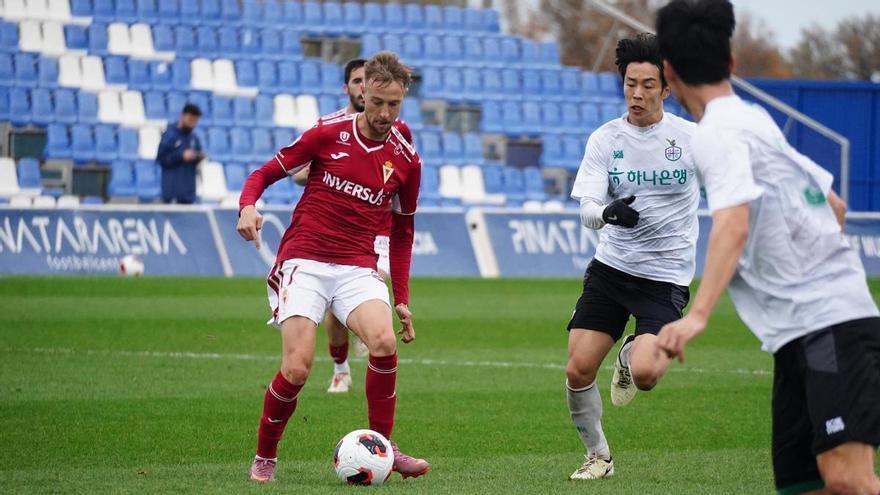 El ‘nuevo’ Real Murcia de Adrián Colunga gana tiempo