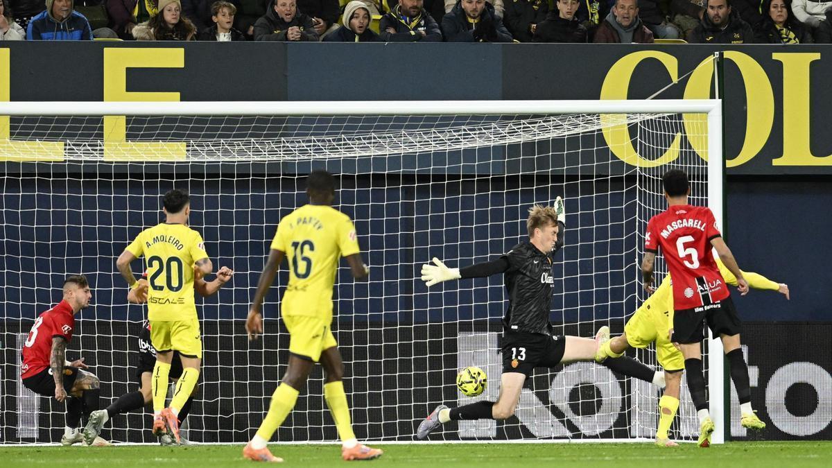Imagen del primer gol del Villarreal en la ida, marcador por Gerard Moreno.