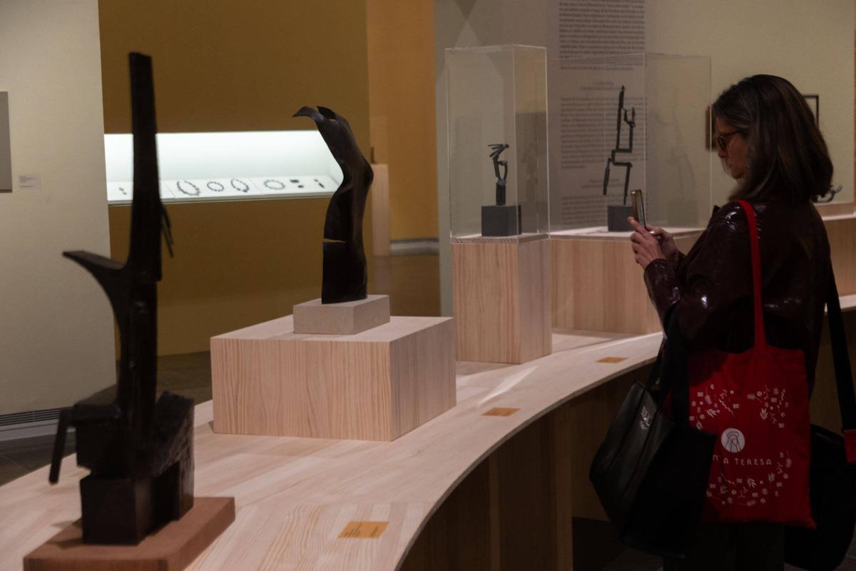 Exposición "La mujer enla obra de Julio González" en el IVAM.