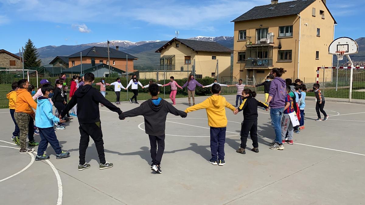 Alumnes de Puigcerdà aprenen a gestionar l'angoixa per la covid