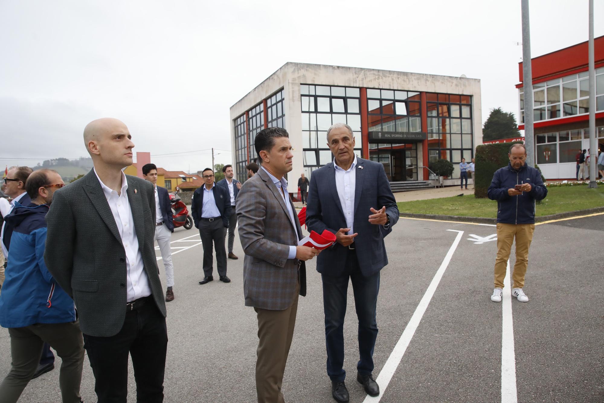 En imágenes: Irarragorri visita Mareo como nuevo dueño del Sporting