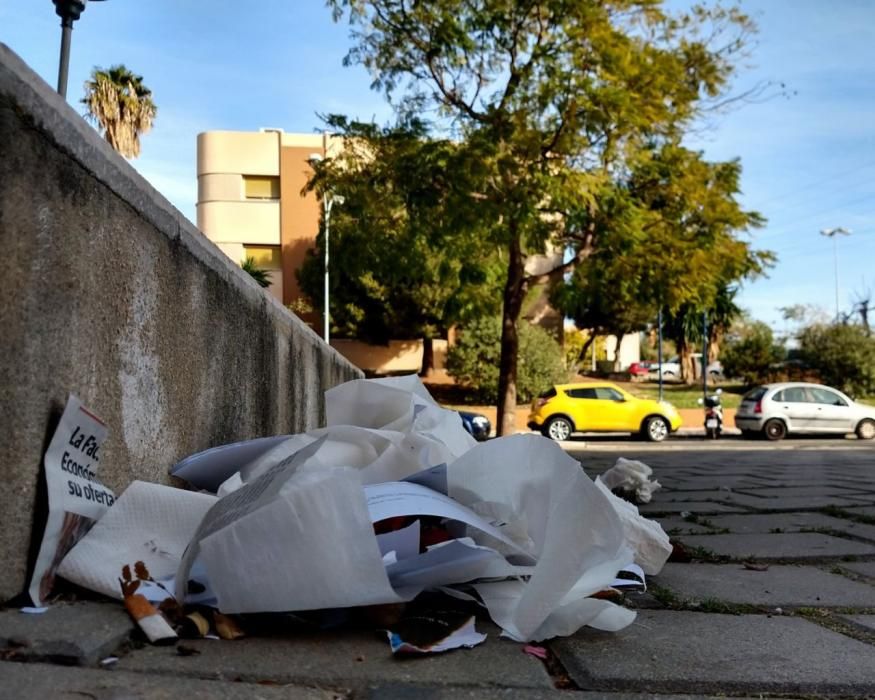 Las imágenes de la huelga de limpieza en la Universidad de Málaga