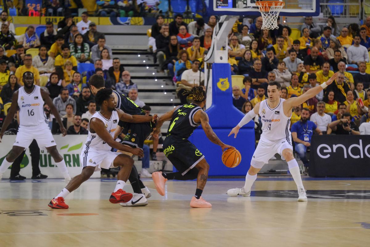 Baloncesto: Granca-Real Madrid | 02/03/2025  | 02/03/2025 | Fotógrafo: José Carlos Guerra