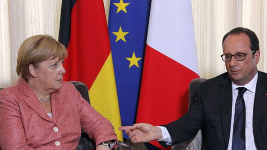La canciller alemana, Angela Merkel, y François Hollande.