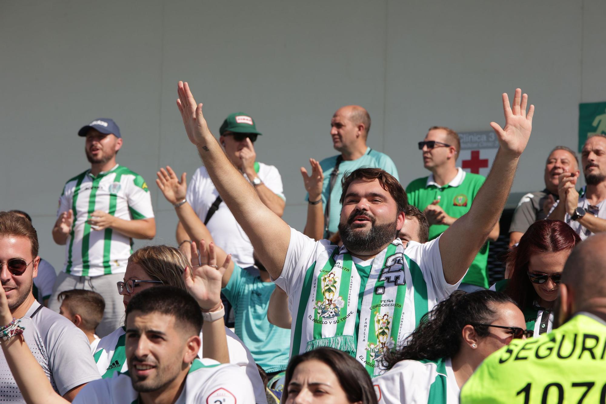 Los aficionados en el Real Madrid Castilla.Córdoba CF