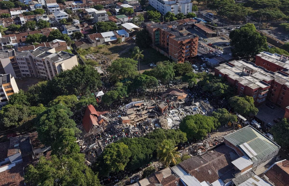 Colombia busca a supervivientes del terremoto