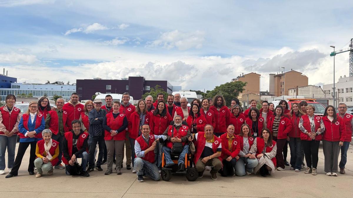 Los trabajadores de Cruz Roja Zamora. | CEDIDA
