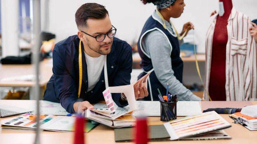 Oportunidad de empleo en Alicante: se precisa personal para importante empresa, contrato indefinido y salario de 25.000 Euros