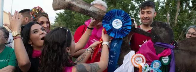 Las peñas inician San Pedro: ¡Zamoranos, zamoranas, las llaves son nuestras, Zamora está de fiestas!