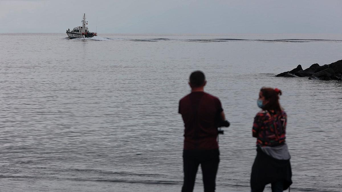 Coche y barco del hombre desaparecido con sus hijas en Tenerife