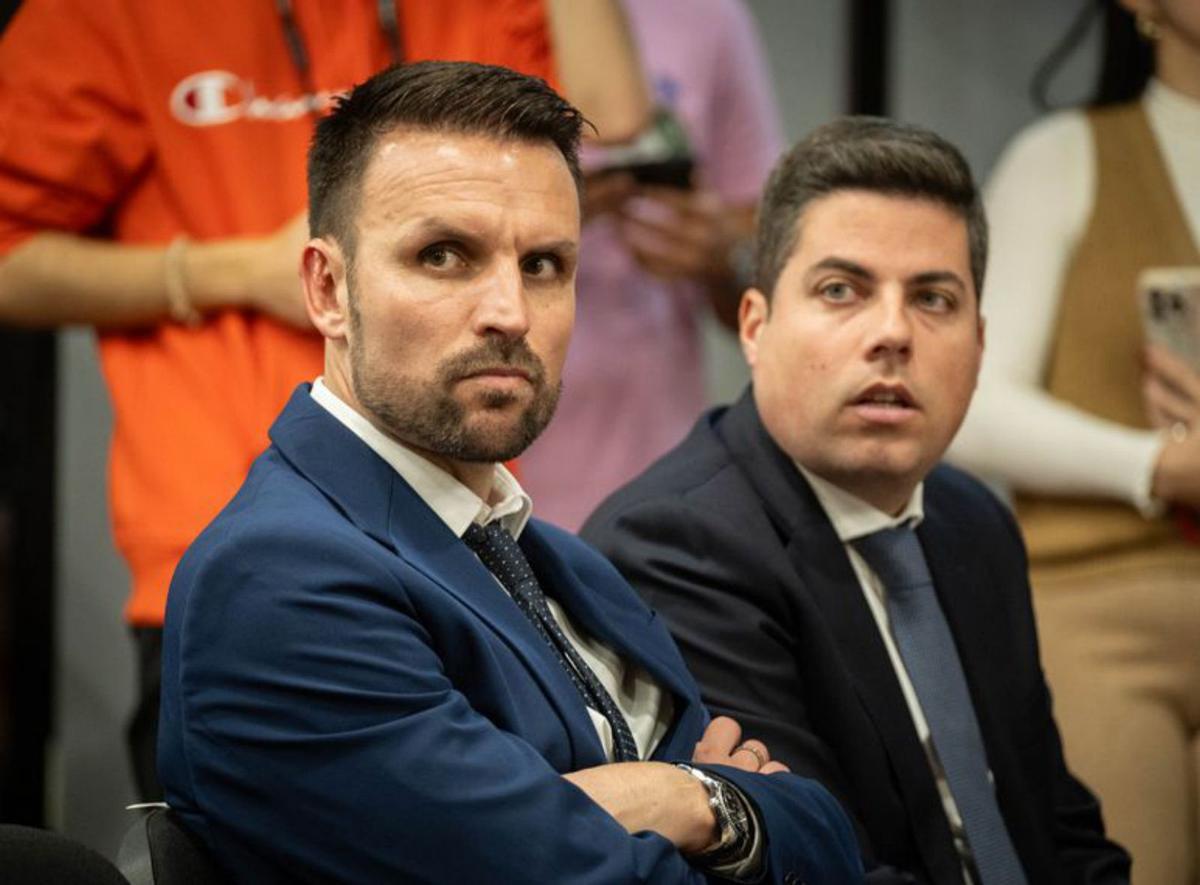Díaz reconoce que sería «un honor» presidir el club
