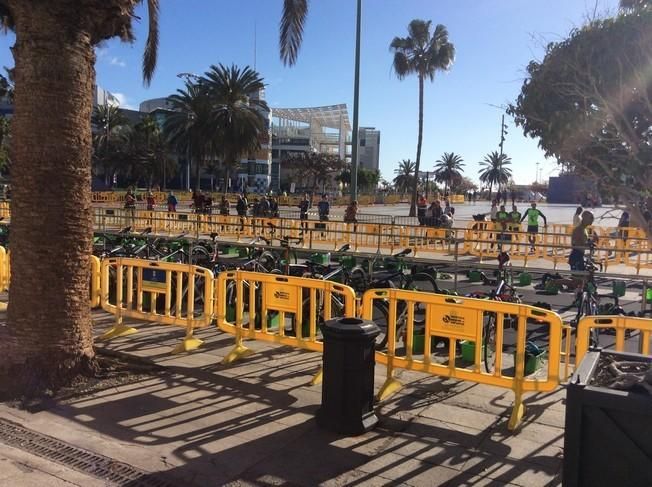 El triatlón se apodera de Las Palmas de Gran Canaria