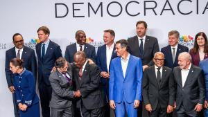 IV Reunión en defensa de la democracia