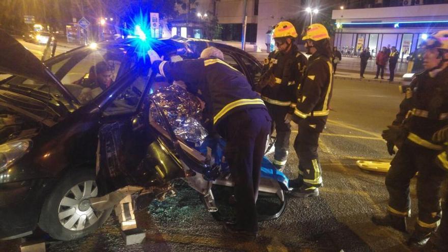 Así quedó el coche siniestrado.