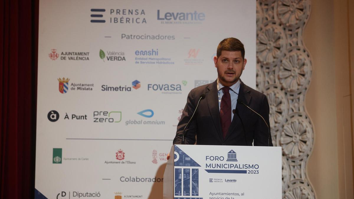 Prieto ve en la colaboración público-privada un «gran factor diferencial» -  Levante-EMV